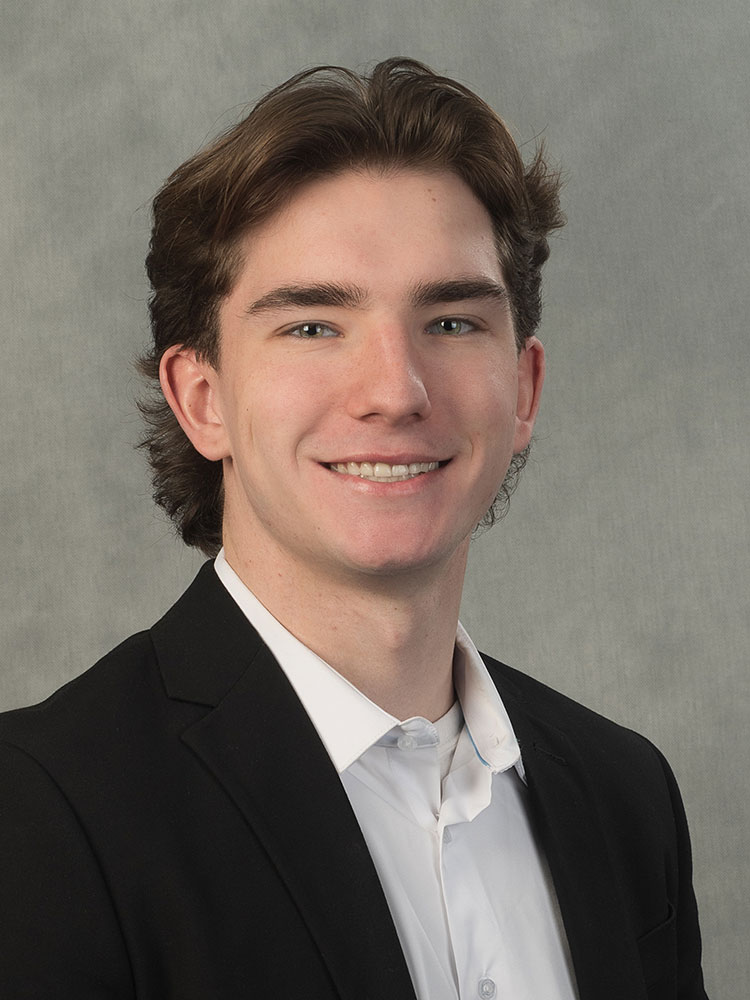 Logan Miller